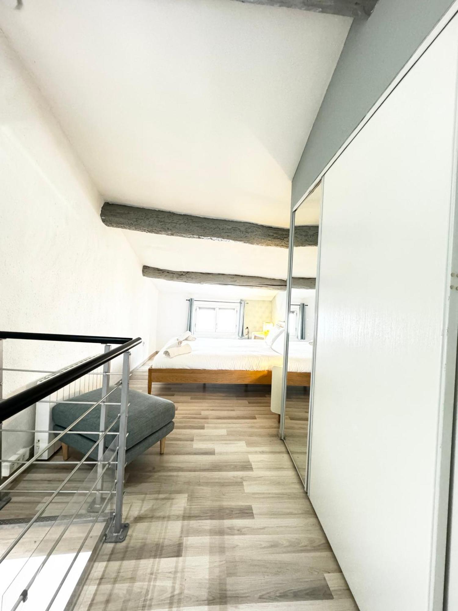 Loge De L'Opera A 200 M Du Palais Des Papes Apartment Avignon Exterior photo
