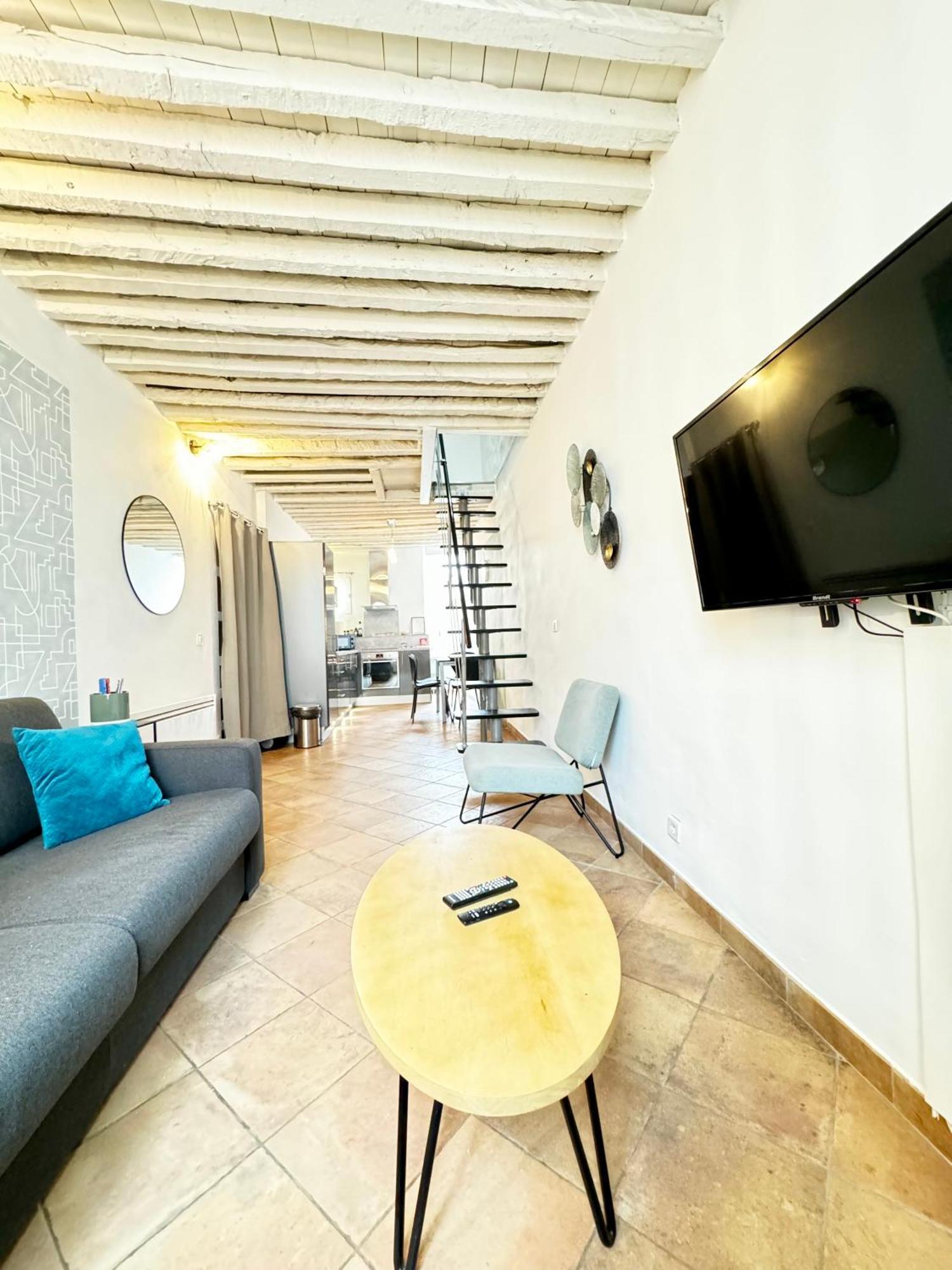 Loge De L'Opera A 200 M Du Palais Des Papes Apartment Avignon Exterior photo