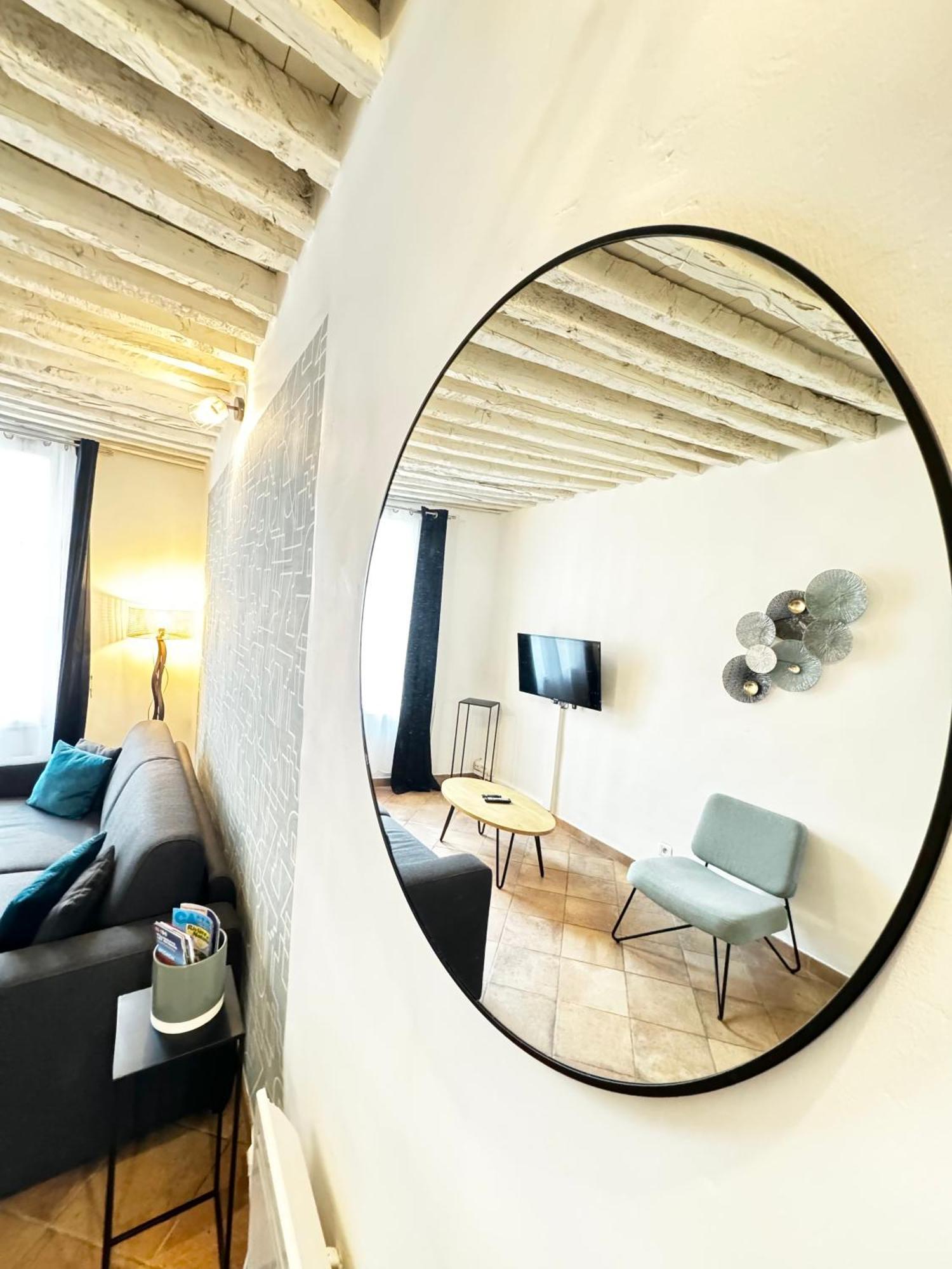 Loge De L'Opera A 200 M Du Palais Des Papes Apartment Avignon Exterior photo